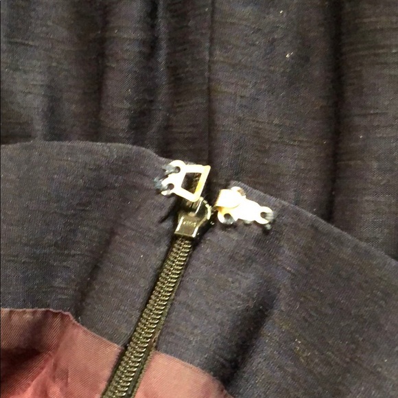 ✨$5/$20✨ navy secretary skirt w. zipper - Picture 5 of 8